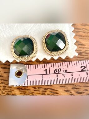 Green Faceted Stone Gold-Trim Stud Earrings - Women Jewelry
